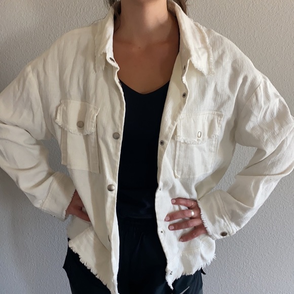Linen Cream Shacket - Picture 3 of 3